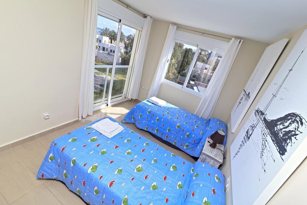 Apartamentos Carlton Vyb Denia Exterior photo